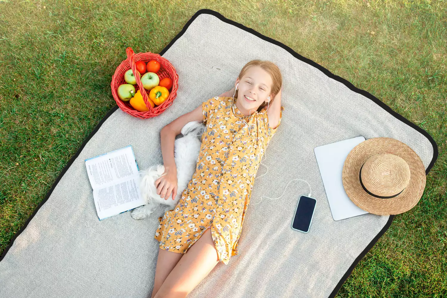 trendy picnic blankets